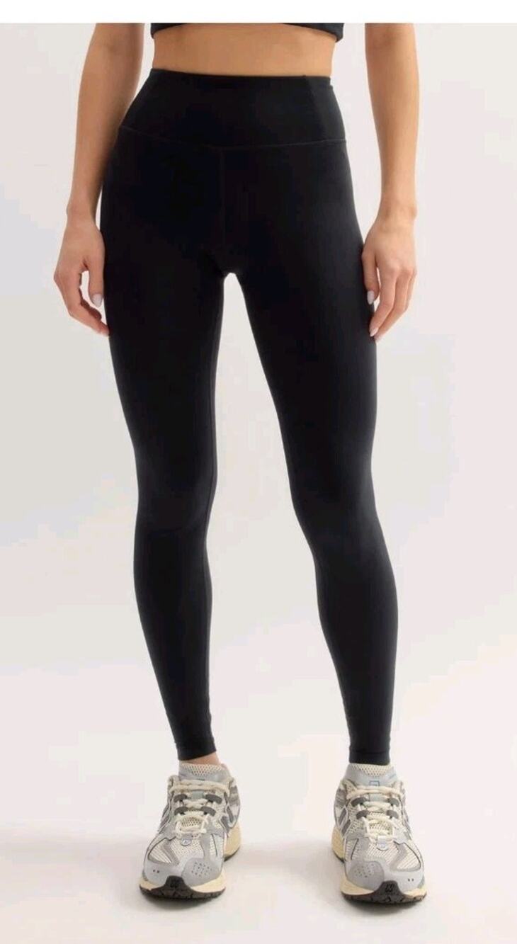 Girlfriend Collective FLOAT Ultralight Leggings Size M Black Recycled Polyester